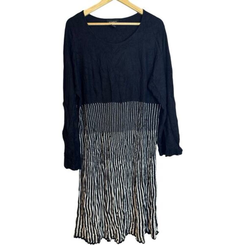 Ashro Ombré Knit Dress Black White Striped Lettuce Hem 3X Gradient